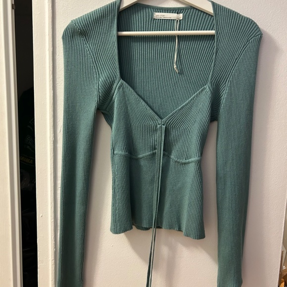 SWEETHEART KNIT TOP WITH HALTER TIES - Picture 4 of 4